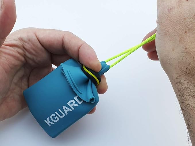 KGuard – IPX8 Waterproof Key Pouch (40 m) for Electronic Car Keys · 100% Soft Compact and Comfortable · Ideal for Surfing SUP Kitesurfing Windsurfing Swimming and Watersports