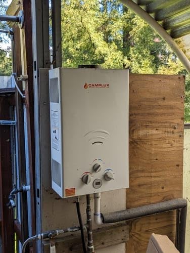 CAMPLUX Portable Propane Water Heater - 2.64GPM 3.3GPM Pump &amp Pipe Strainer 68000 BTU for Camping &amp Off-Grid Cabins