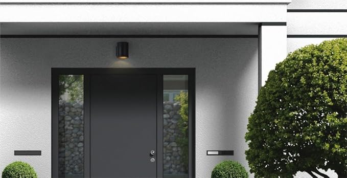 Maxim Lighting Outpost 1-Light Outdoor Wall Light | Black Aluminum Finish | Transitional Outdoor Light Fixture | Ideal for Porches Patios &amp Garages | Dimmable Wet Rated | 26101BK
