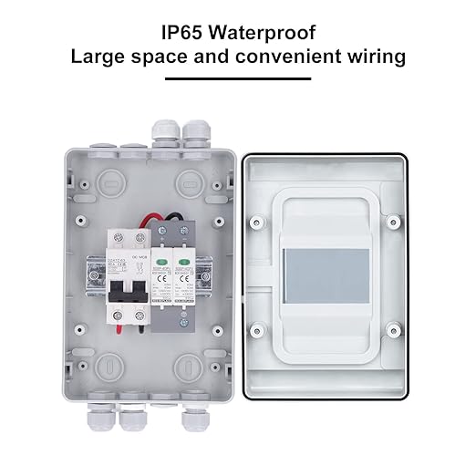 2 String PV Combiner Box IP65 Solar Disconnect Switch with 40A Circuit Breaker 1000V for Solar Panels