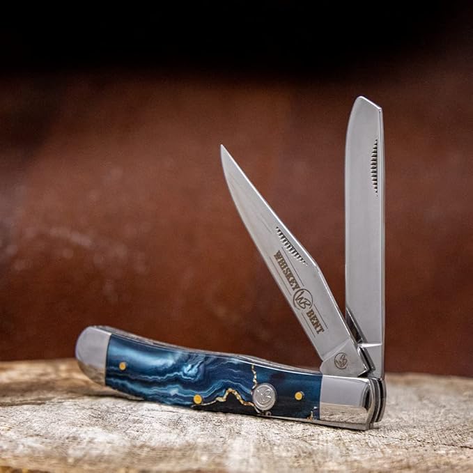 WHISKEY BENT HAT CO. Traditional Trapper Folding Pocket Knife 4.125 Closed Length 440C Stainless Steel Blades (Gold Rush)