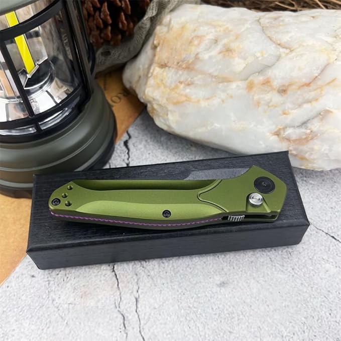 7.7'' Folding Knife White D2 Steel Blade Green Aluminum Alloy Handles Pocket Knife EDC Outdoor portable Camping Knife with Pocket Clip