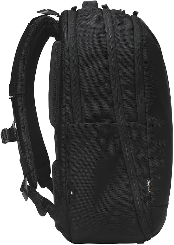 Incase Tracks Backpack 25L-Black