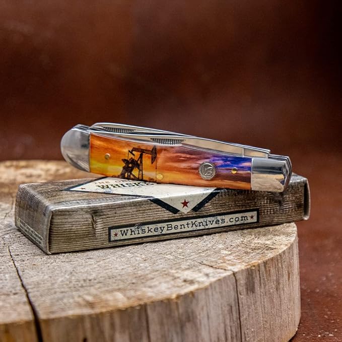 WHISKEY BENT HAT CO. Traditional Trapper Folding Pocket Knife 4.125 Closed Length 440C Stainless Steel Blades (Pump Jack Sunrise)