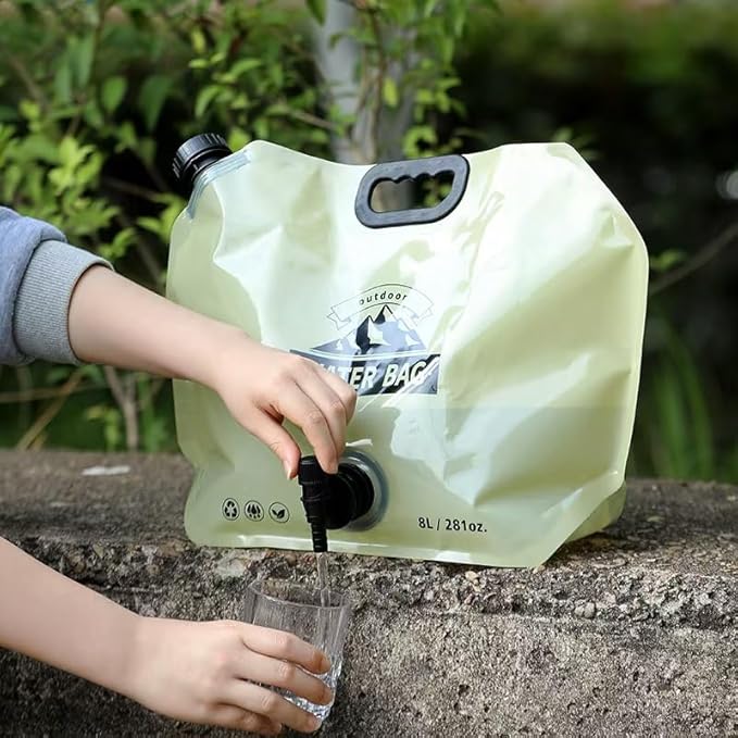Portable Outdoor Shower Handheld Electric Shower+8L Water Bag IPX6 Waterproof USB Charging Compact and Lightweight Suitable for Outdoor Camping Beach Shower Hiking pet Bathroom