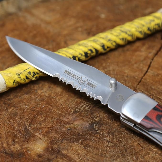 WHISKEY BENT HAT CO. Locking Trapper Folding Pocket Knife 4.125 Closed Length 440C Stainless Steel Blades (Desert Sand - Serrated)