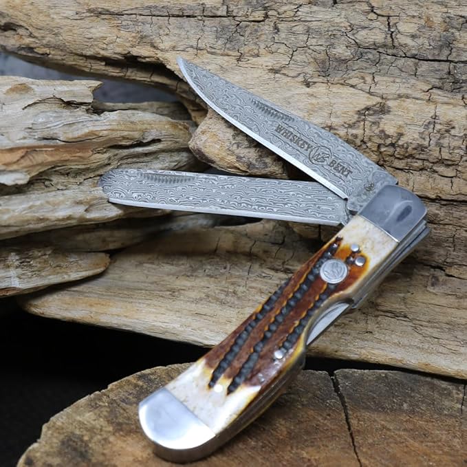 WHISKEY BENT HAT CO. Trapper &amp Locking Bullcutter Folding Pocket Knife 4.125 Closed Length 440C Stainless Steel Blades (Honey Badger - Damascus Blades)