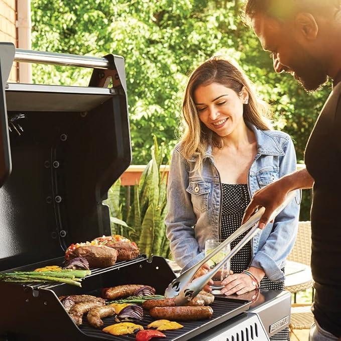 Napoleon Freestyle 365 Propane Gas Outdoor Grill with Range Side Burner Graphite Grey – 4-Burner BBQ for Versatile Cooking