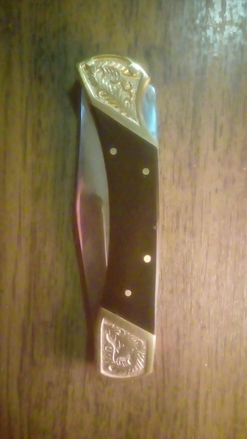 The Whitetail Bear Claw Lock Back Folding Knife