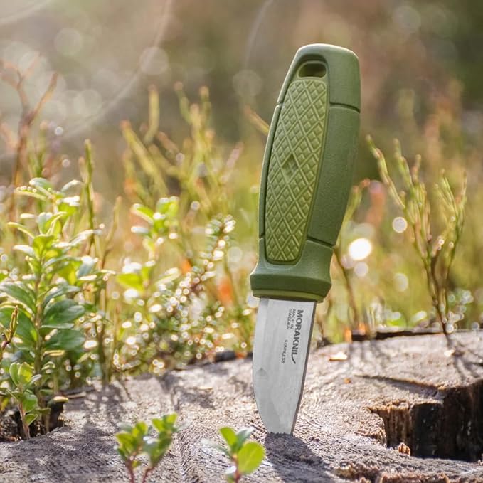Morakniv Eldris Fixed-Blade Pocket-Sized Knife with Sandvik Stainless Steel Blade and Plastic Sheath 2.2-Inch.