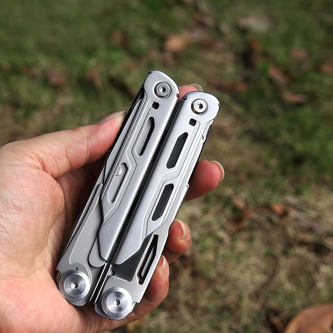 Multitool 15-in-1 Full-Size Lightweight EDC Multi-Purpose Pliers Stainless Steel Camping Knives &amp Tools Tactical Outdoor Gear Mens Gifts Ideas Gifts for Hunters Men who have Everything(Sil