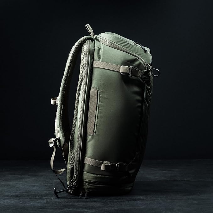 Eberlestock Fade Adapt Pack - EDC Backpack with Expandable Scabbard - Quick Disconnect Weapon Retention Strap - 2545 C.I. - Olive