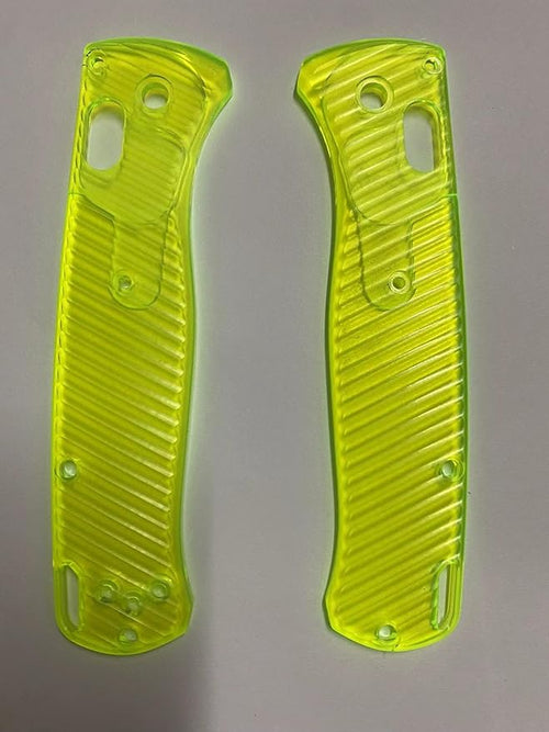 1 Pair Acrylic Scales Fits for Bugout 535 Non Slip Transparent Handle Patch DIY Accessory(Green)