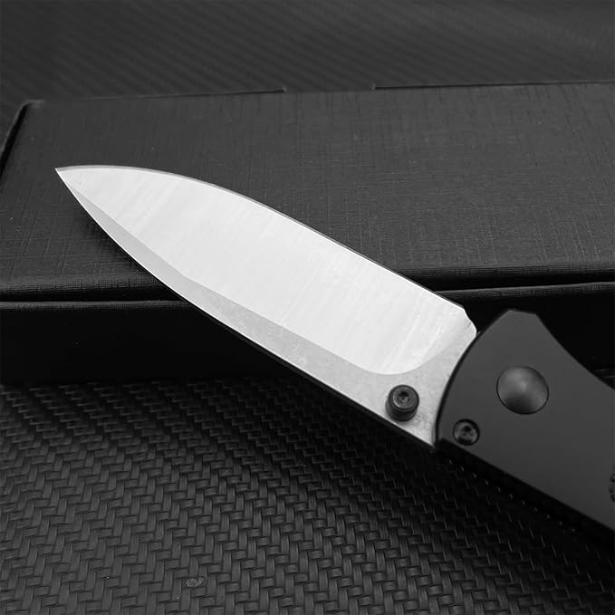 HUAAO EDC Pocket Knife 3.19-inch D2 Steel Blade Lightweight Black Aluminum Handle with Thumb Post Unisex Portable Folding Knife Suitable for Outdoor Camping and Everyday Use
