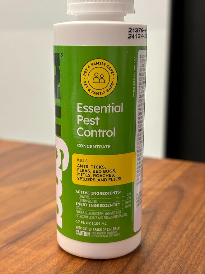BugMD Essential Pest Control Starter Kit + BugMD Pet Odor &amp Stain Remover – Natural Pest Control + Family &amp Pet Safe Enzyme Cleaner – Kill Ants Roaches Spiders &amp Eliminate Pet Stains &am