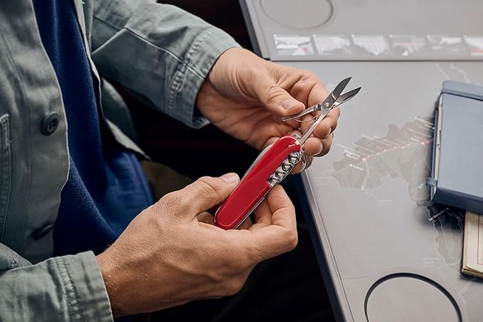 Victorinox Huntsman Swiss Army Knife 15 Functions Swiss Made Pocket Knife with Large Blade Screwdriver Scissors and Wood Saw - Red