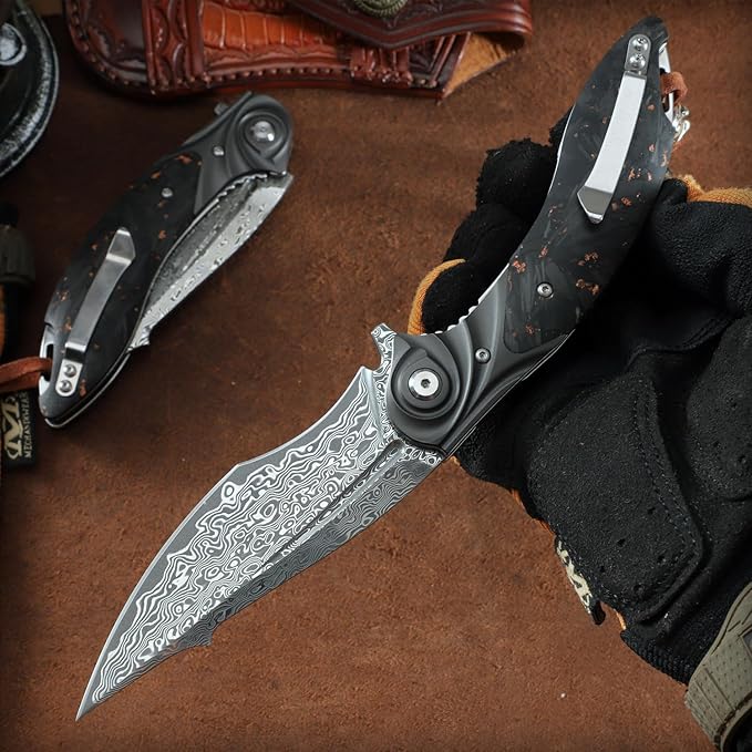 handmade Folding Pocket KnifeJapanese Damascus steel 3.9in blade Men's folding knifewith Pocket Clip Leather Sheathliner lock Carbon Fiber Handlefit EDC Outdoor camping Survivalgift