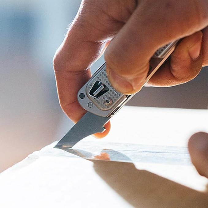 LEATHERMAN FREE T2 Multitool and EDC Pocket Knife with Magnetic Locking and One Hand Accessible Tools Made in the USA
