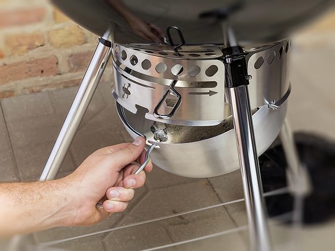 Weber Master-Touch Charcoal Grill 22-Inch Spring Green – Premium Outdoor BBQ Grill with Tuck-Away Lid Holder &amp One‑Touch™ Cleaning System Porcelain‑Enameled Kettle