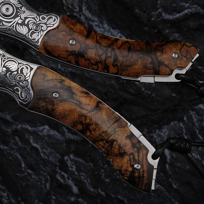 Handmade Japanese VG10 Damascus Steel Folding Knife Wild survival pocket knife Maple Liner Lock Handle EDC Pocket Knives for Men Outdoors Camping Fishing