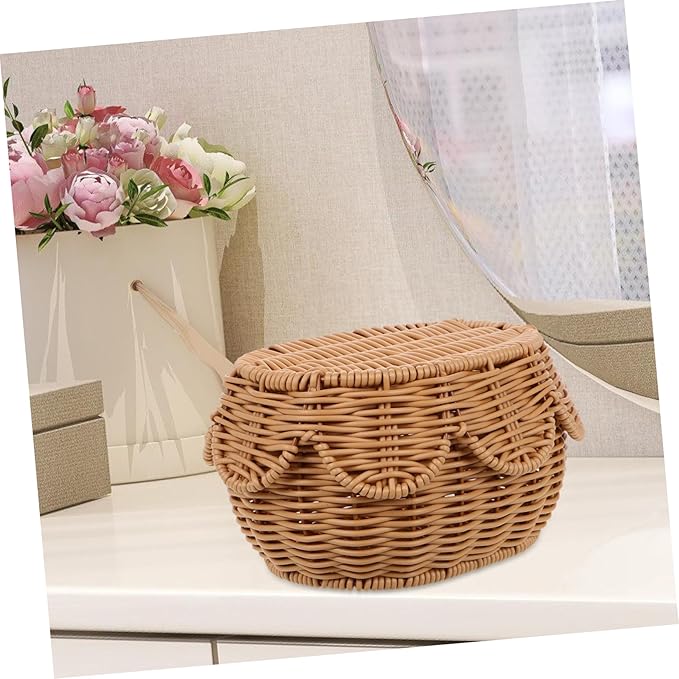 Cabilock Scalloped Wicker Storage Bin with Lid Handwoven Seagrass Basket for Blanket Storage Covered Household Organizer Basket Box for Shelf and Wardrobe