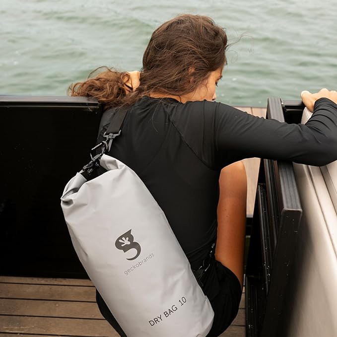 geckobrands Tarpaulin Dry Bag – Waterproof PVC Bag with Carabiner for Secure Storage for Boating Kayaking Camping