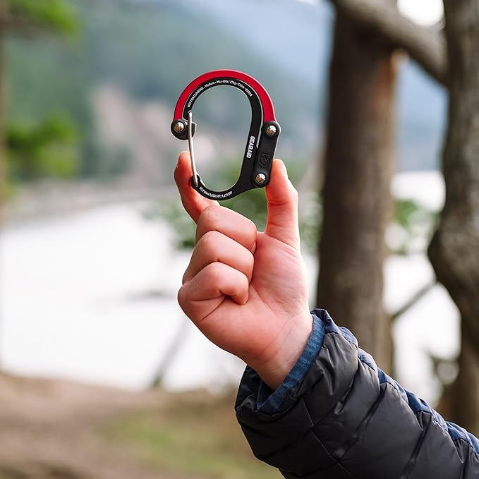 GEAR AID HEROCLIP 360° Swivel Carabiner Gear Clip and Hook (Medium) for Camping Backpack Suitcases and Garage Organization