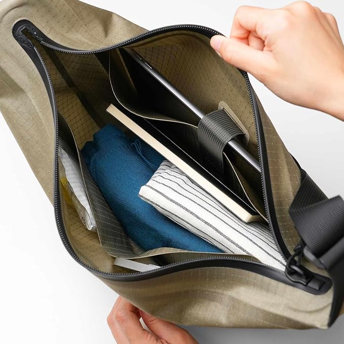 bitplay AquaSeal Sling Bag IPX7 Waterproof Shoulder Sling Bag 9L Storage Keeps Gear Dry Under Water for 30 min Sand