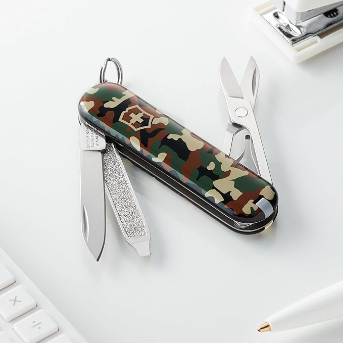 Victorinox Classic SD Swiss Army Knife Compact 7 Functions Swiss Made Pocket Knife with Small Blade Screwdriver and Key Ring - Camouflage