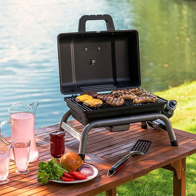 Charbroil 1-Burner Portable Propane Gas Grill Black – 17402049