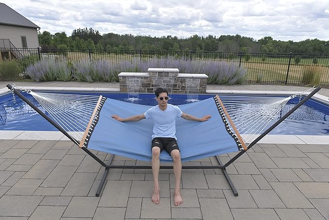 Vivere Quick-Drying Phifertex Fade Resistant Double Poolside Hammock with Spreader Bars (Cape Cod)