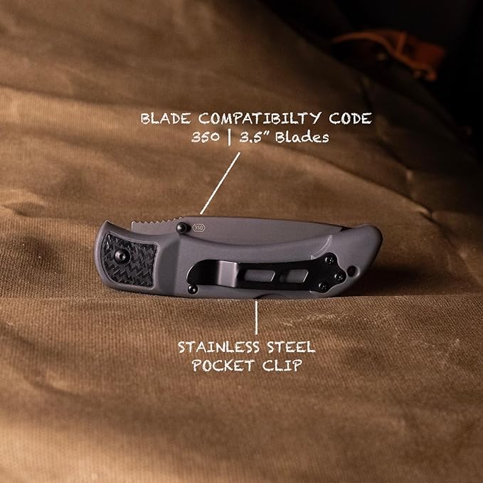 OUTDOOR EDGE 3.5 RazorLite EDC Pocket Knife (Obsidian Black) with Replaceable Blades and Clip Perfect Carry Knive for Camping Hunting and Survival Includes 12 Black Steel Drop Point Blades