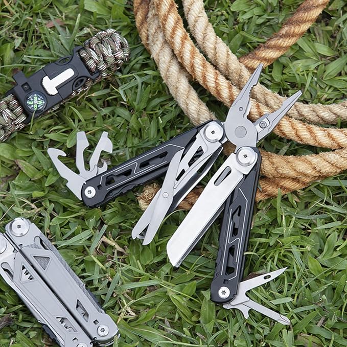 Portable Multitool Pliers Mini Scissors with Clip Knife Folding Stainless Steel Lightweight Tools for Travel Camping Hiking (black 1pcs)