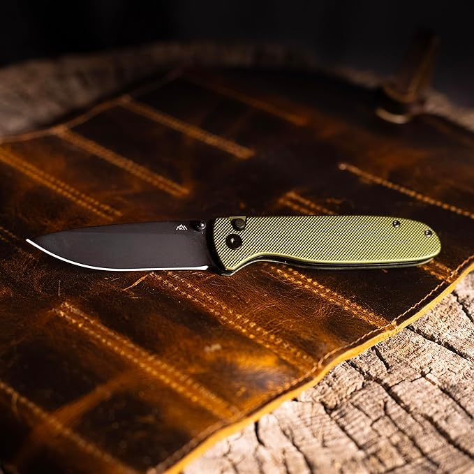 OUTDOOR EDGE Dirk 3.25 Black Drop Point Blade - Green Aluminium Scales Handle with Button Lock Operation Ambidextrous Opening Perfect for Men &amp Women Lightweight for Camping Fishing &amp Hunt