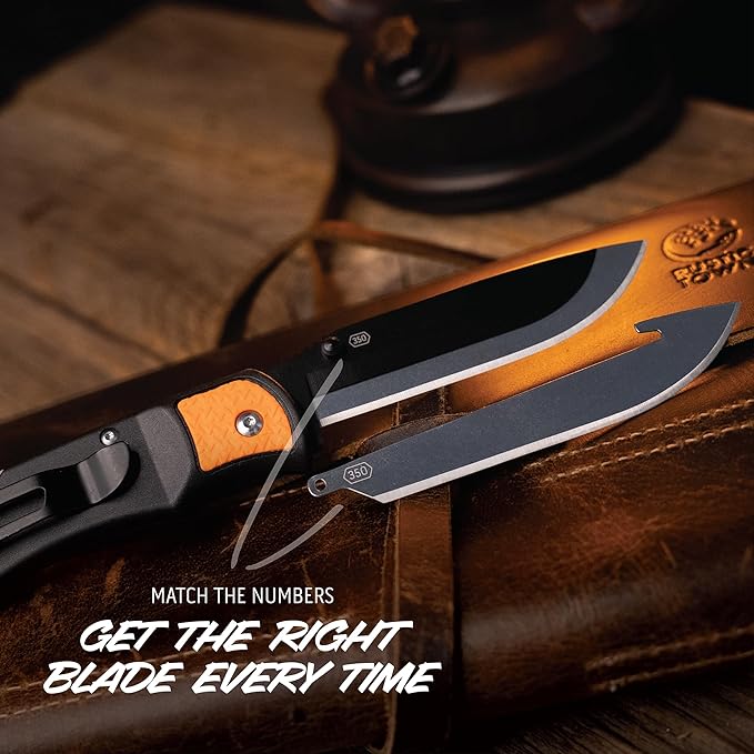 OUTDOOR EDGE 3.5 RazorLite EDC Knife. Pocket Knife with Replaceable Blades and Clip. The Perfect Hunting Blade for Skinning Deer. Blaze Orange with 6 Blades