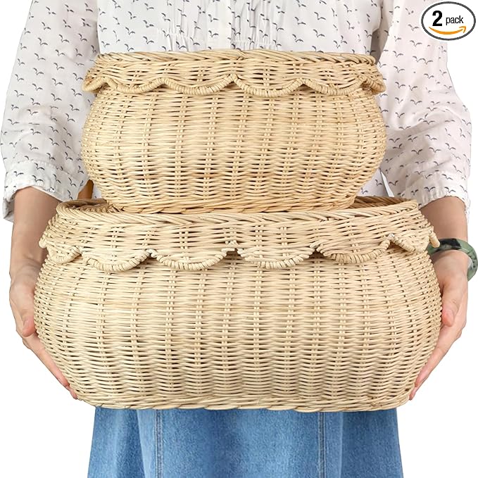 2pcs Hand Woven Rattan Scallopped Baskets with Lid Small Rattan Basket Decorative Wicker Storage Baskets Storage Basket for Living Room Bathroom Bedroom Food Bread Picnic