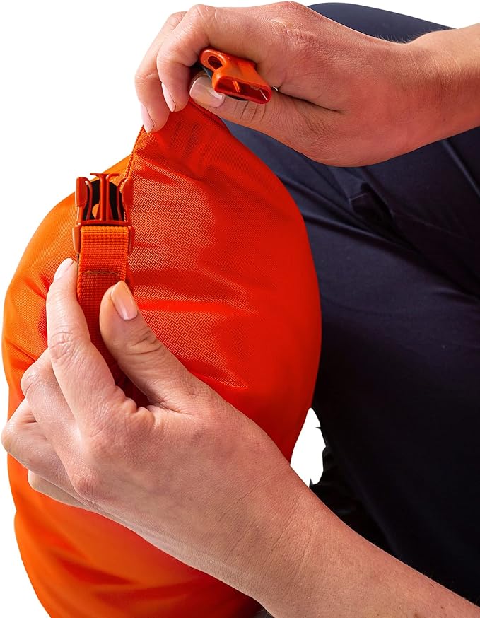 Tatonka Packsack Dry Sack 4 L - Waterproof Pack Bag with Roll Closure and Clasp - Made of Recycled Polyester - 4 Litre Volume (Red)