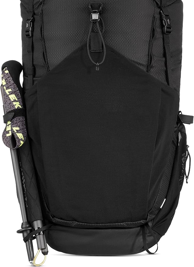 Mammut Ducan Backpack – Unisex Outdoor Backpack for Hiking Running and Everyday Adventures Black 32L