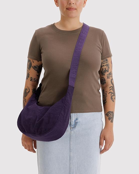 BAGGU Medium Nylon Crescent Bag