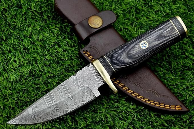 8-Inch Hand-Forged Damascus Steel Hunting Knife Fixed Blade Skinning Design with Leather Sheath Multicolor Wood Handle Brass Guard Twist Pattern Blade for Camping (Grey)