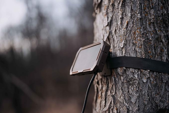 Muddy Solar Power Panel 5000 Mah / 10ft. Insulated Metal Cable/USB Charging Port