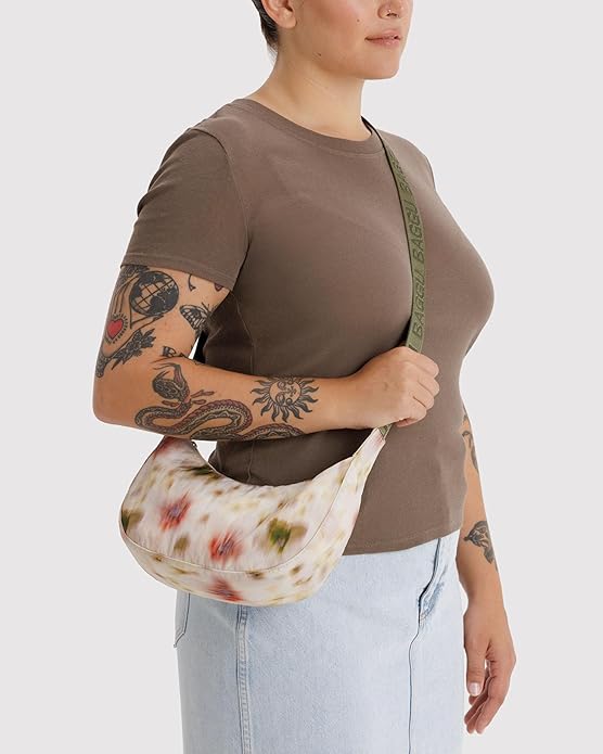 BAGGU Small Nylon Crescent Bag