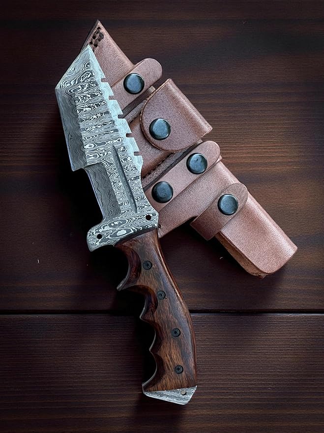 Poshland TR-1169Custom Handmade Damascus steel Tracker Knife - Limited Edition Knife