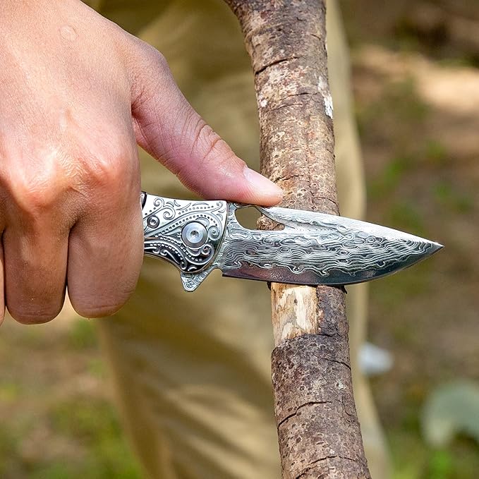 Handmade Damascus Steel Flipper Folding Knife with Pocket Clip Liner Lock Tactical Knife for Camping Hunting Fishing and EDC