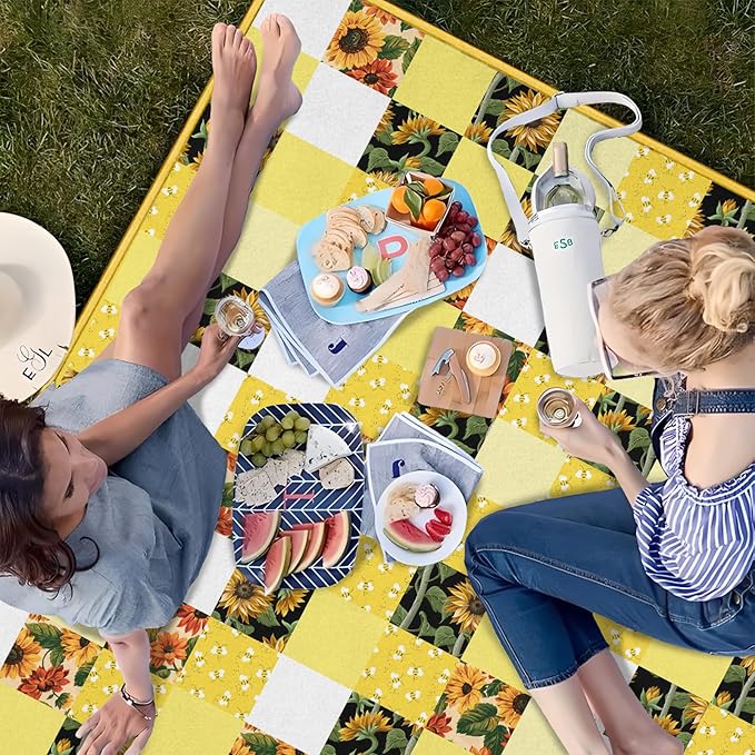 Checkered Picnic Blankets Waterproof Foldable 60″X80″Sunflower Picnic Mat Outdoor Blanket for Grass Cute Bee Thick Beach Blanket Sandproof Picnic Accessories for Camping Party Park Patio