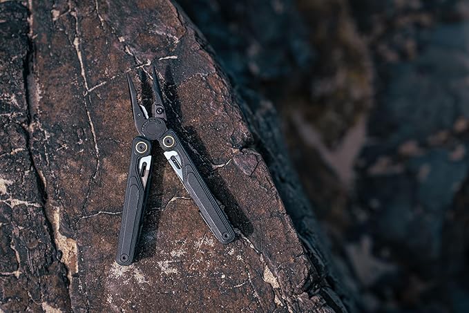 LEATHERMAN Wave Alpha – 16-in-1 Multi-Tool with MagnaCut® Blade G10 Handles &amp Full-Size Scissors Obsidian
