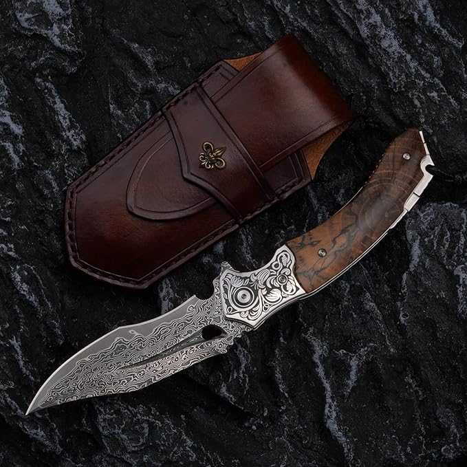 Handmade Japanese VG10 Damascus Steel Folding Knife Wild survival pocket knife Maple Liner Lock Handle EDC Pocket Knives for Men Outdoors Camping Fishing