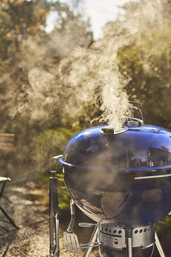 Weber Master-Touch Charcoal Grill 22-Inch Deep Ocean Blue – Premium Outdoor BBQ Grill with Tuck-Away Lid Holder &amp One‑Touch™ Cleaning System Porcelain‑Enameled Kettle