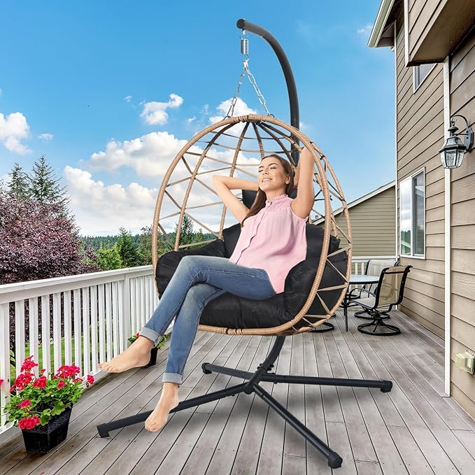 Hanging Egg Chair Swing with Stand Patio Wicker Hanging Chair Webbing &amp PE Rattan Weaving Thickened UV Resistant Cushion &amp Alloy Steel Frame 380lbs Capacity for Patio Bedroom Balcony (YH)