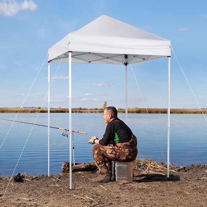 Outvita Pop Up Privacy Tent Instant Privacy Dressing Changing Room Bathroom &amp Toilet Stall 5x5ft Portable Outdoor Shelter for Camping Hiking Fishing Picnic Beach Swimming Pool with Carry Bag